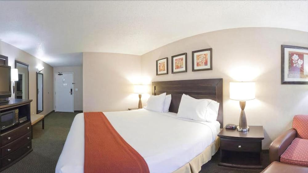 Hotel Clarion Pointe Medford Esterno foto