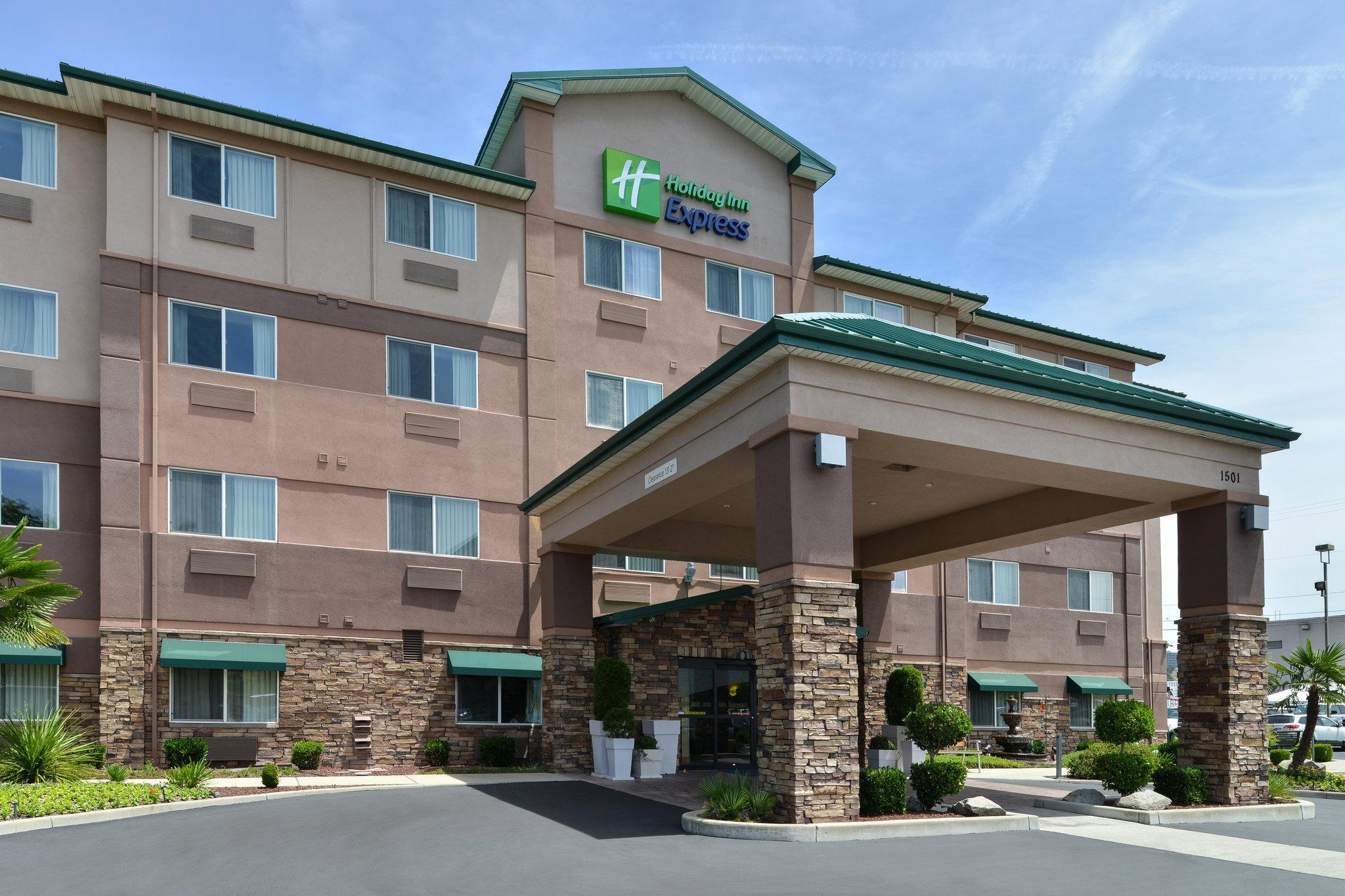 Hotel Clarion Pointe Medford Esterno foto