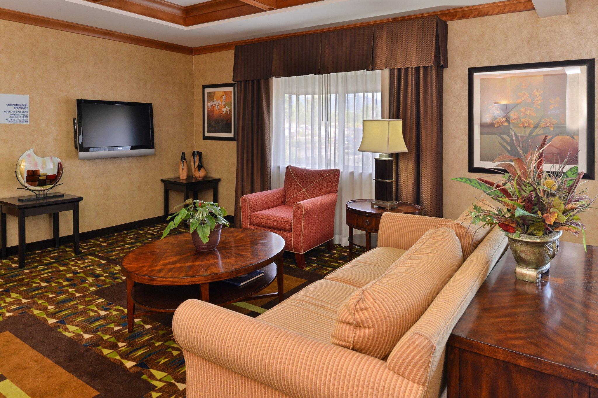 Hotel Clarion Pointe Medford Esterno foto