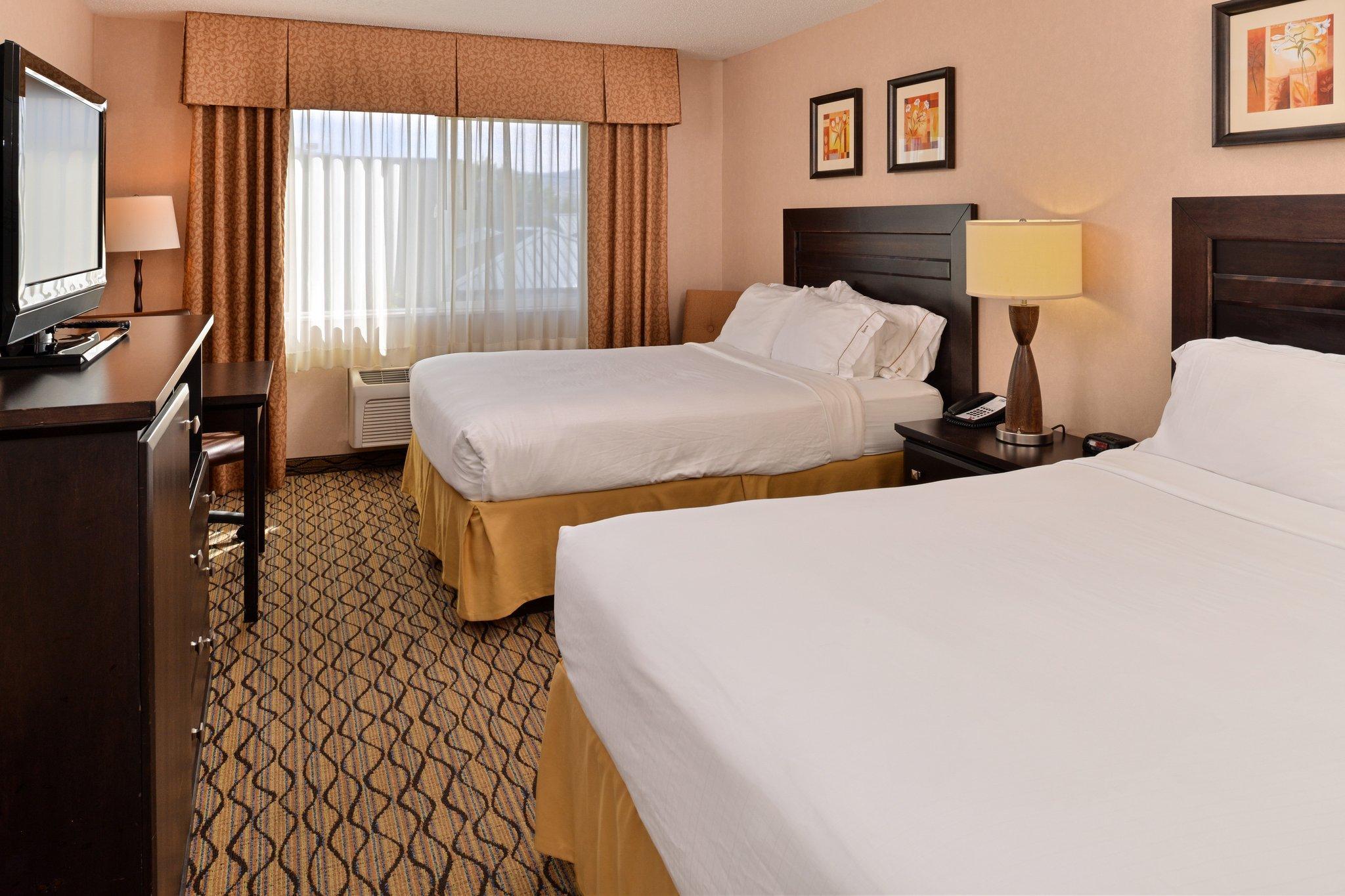 Hotel Clarion Pointe Medford Esterno foto