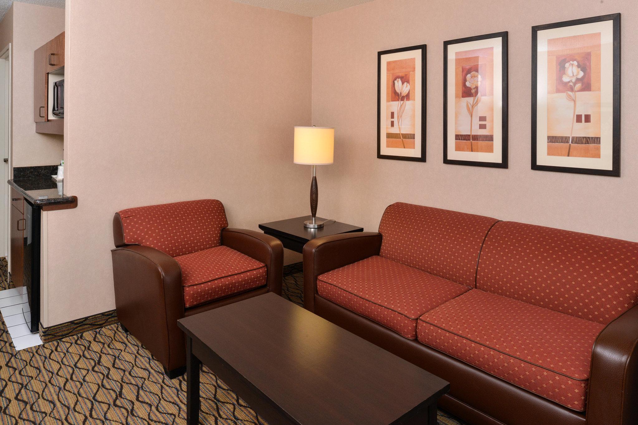 Hotel Clarion Pointe Medford Esterno foto