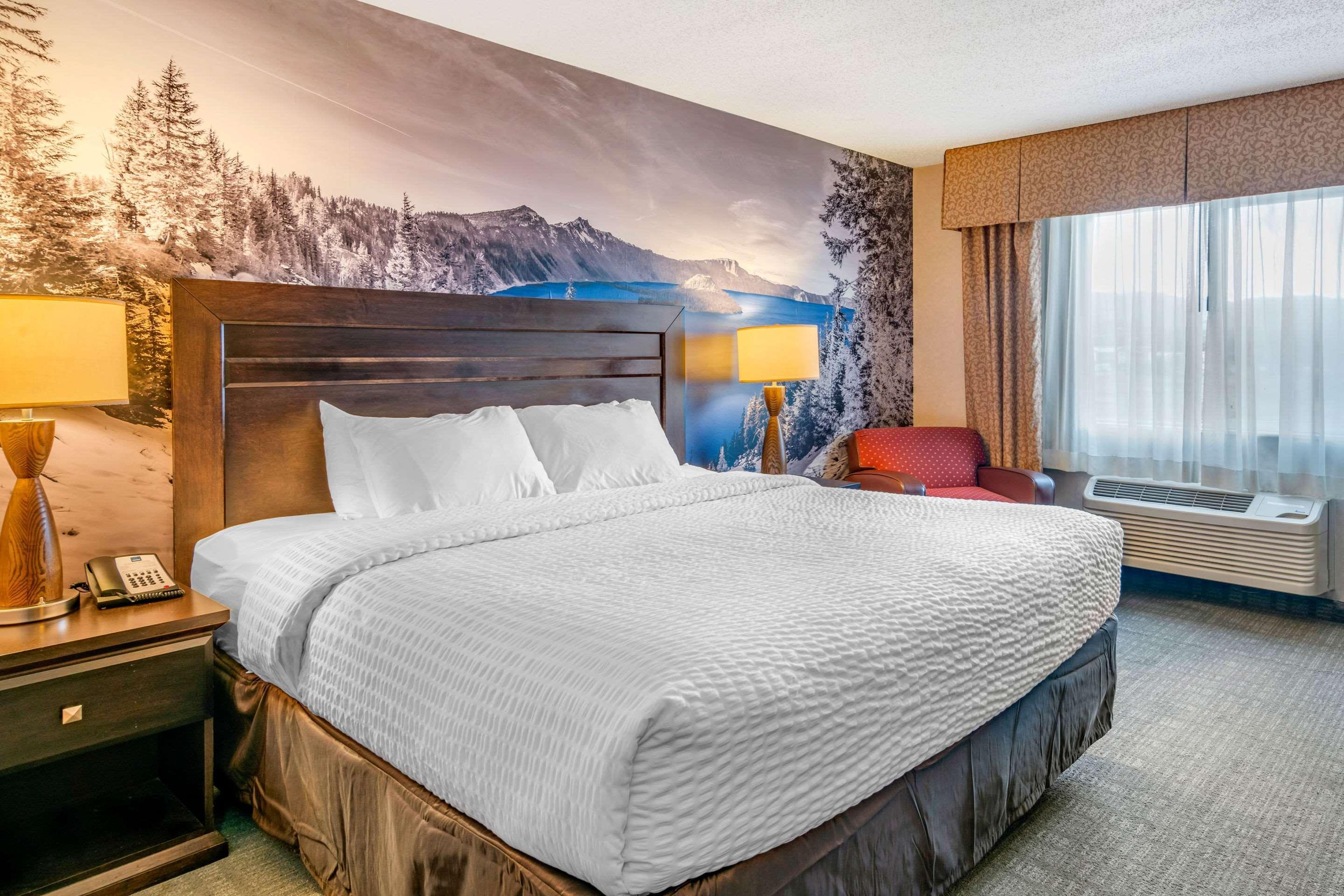 Hotel Clarion Pointe Medford Esterno foto