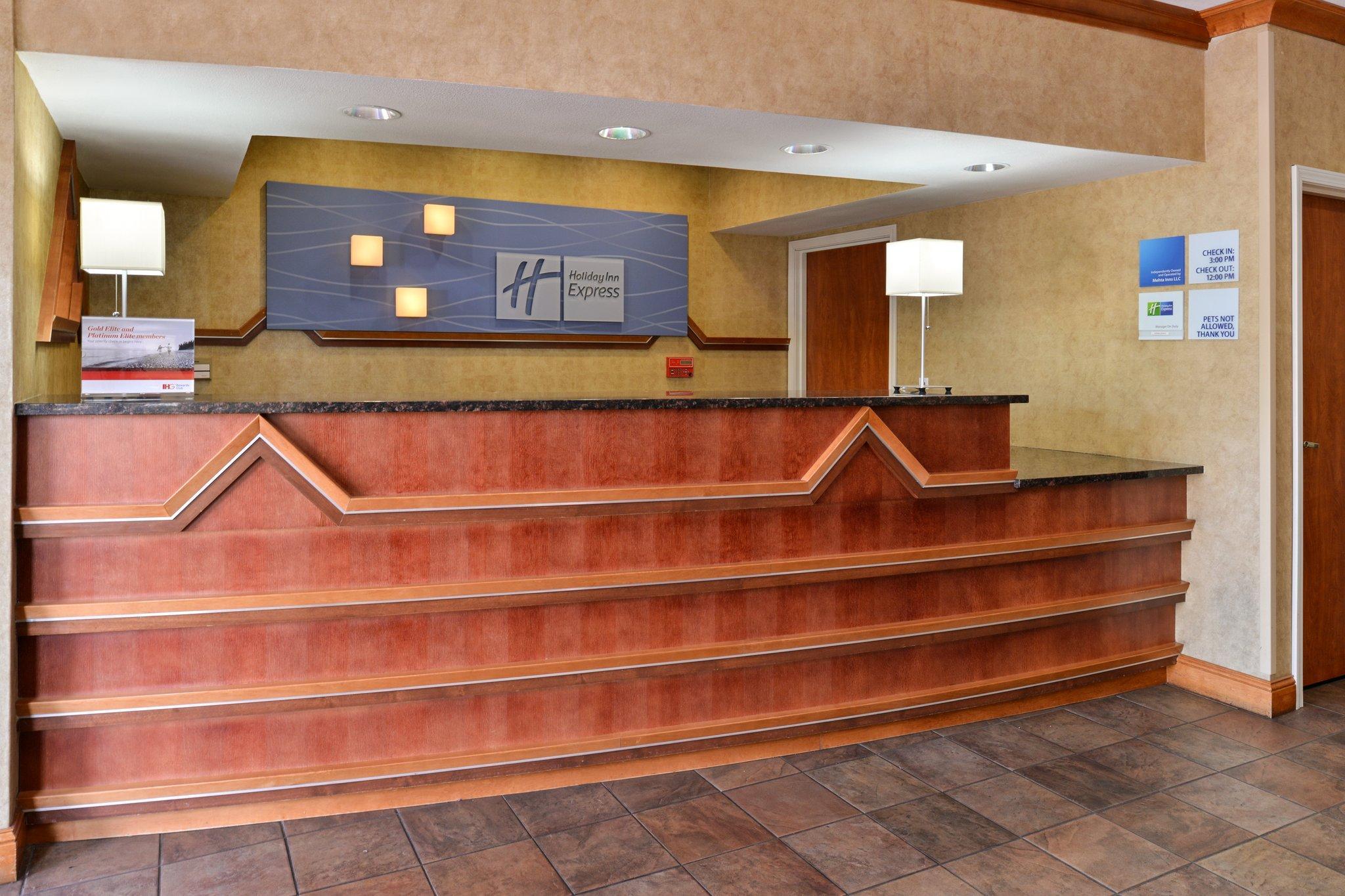 Hotel Clarion Pointe Medford Esterno foto