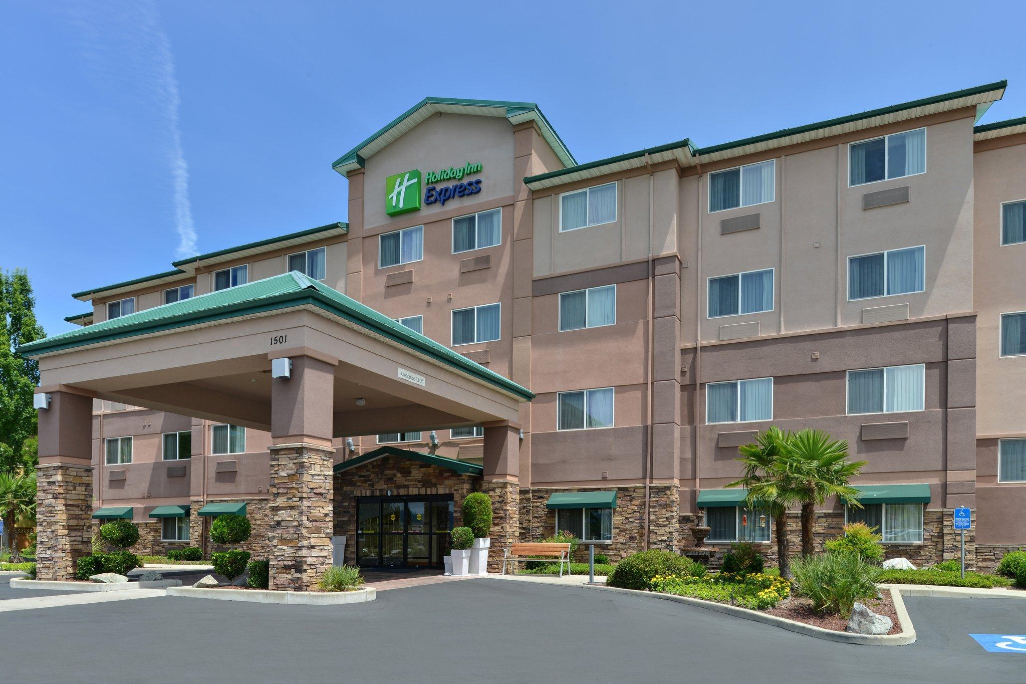 Hotel Clarion Pointe Medford Esterno foto