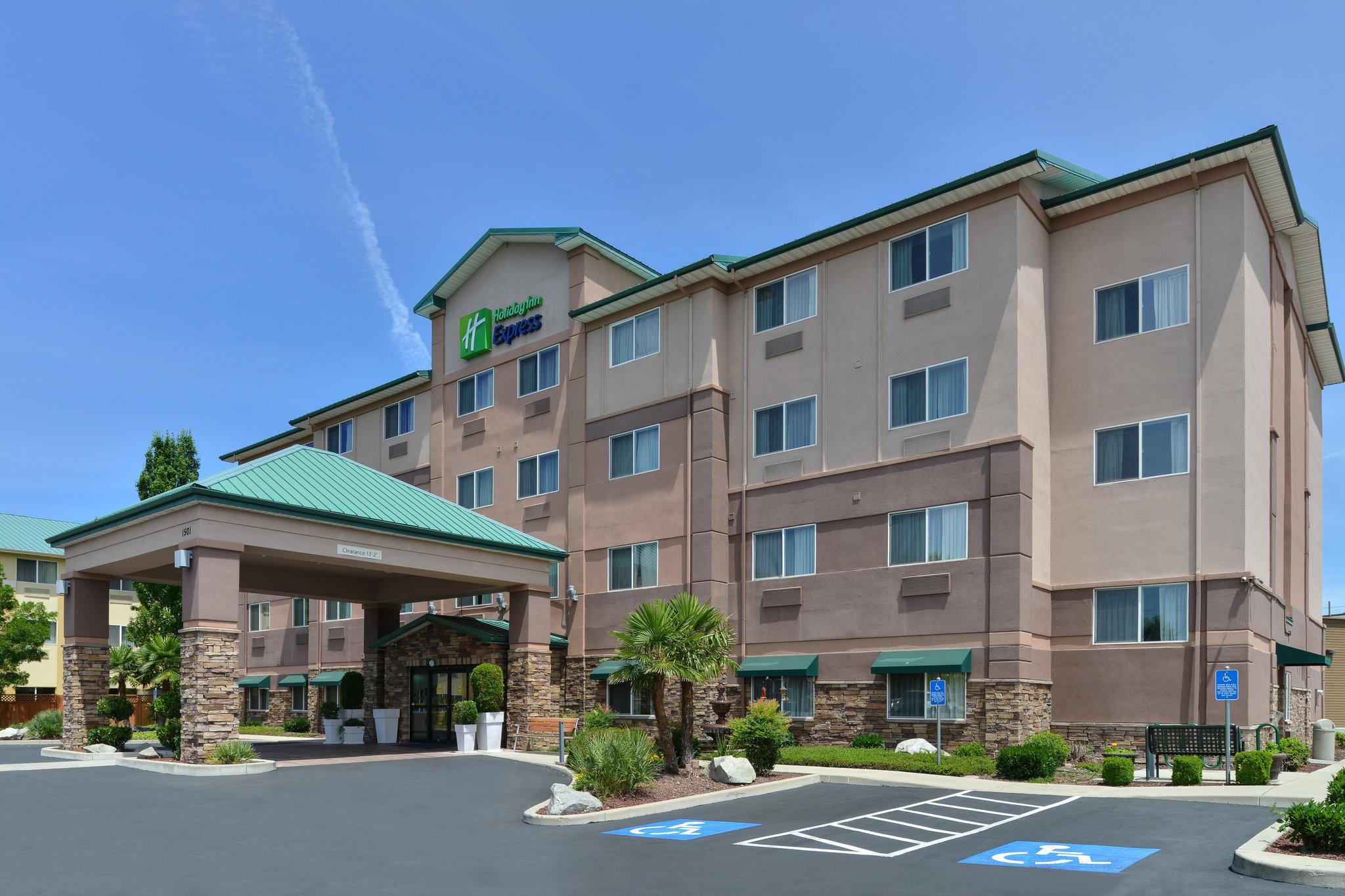 Hotel Clarion Pointe Medford Esterno foto