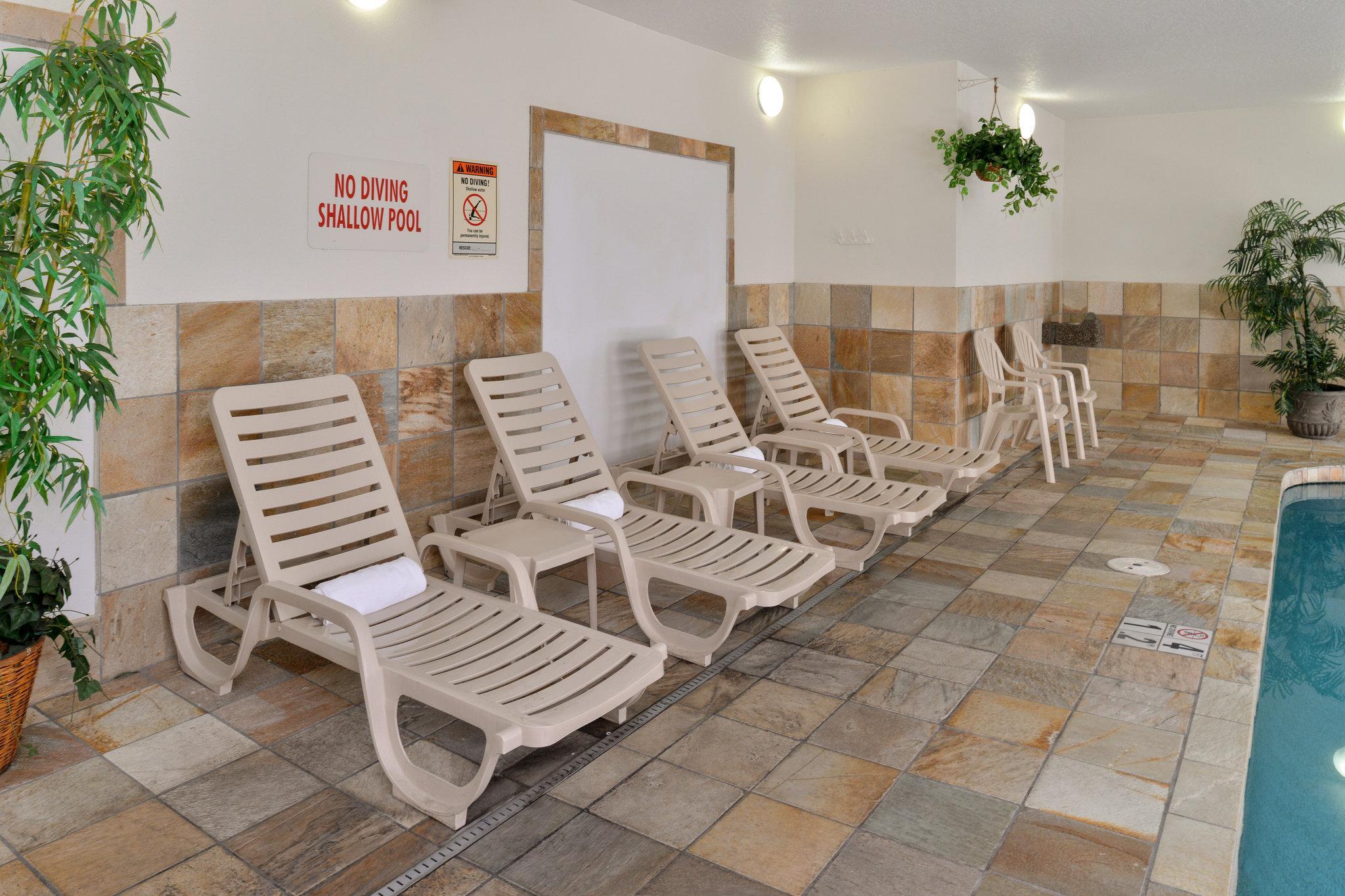 Hotel Clarion Pointe Medford Esterno foto